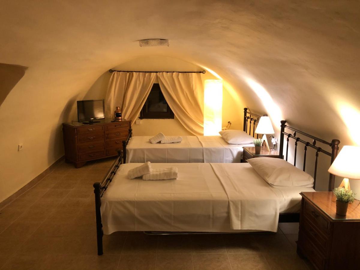Апартаменти Kamares Cave House 3 Alika Екстер'єр фото
