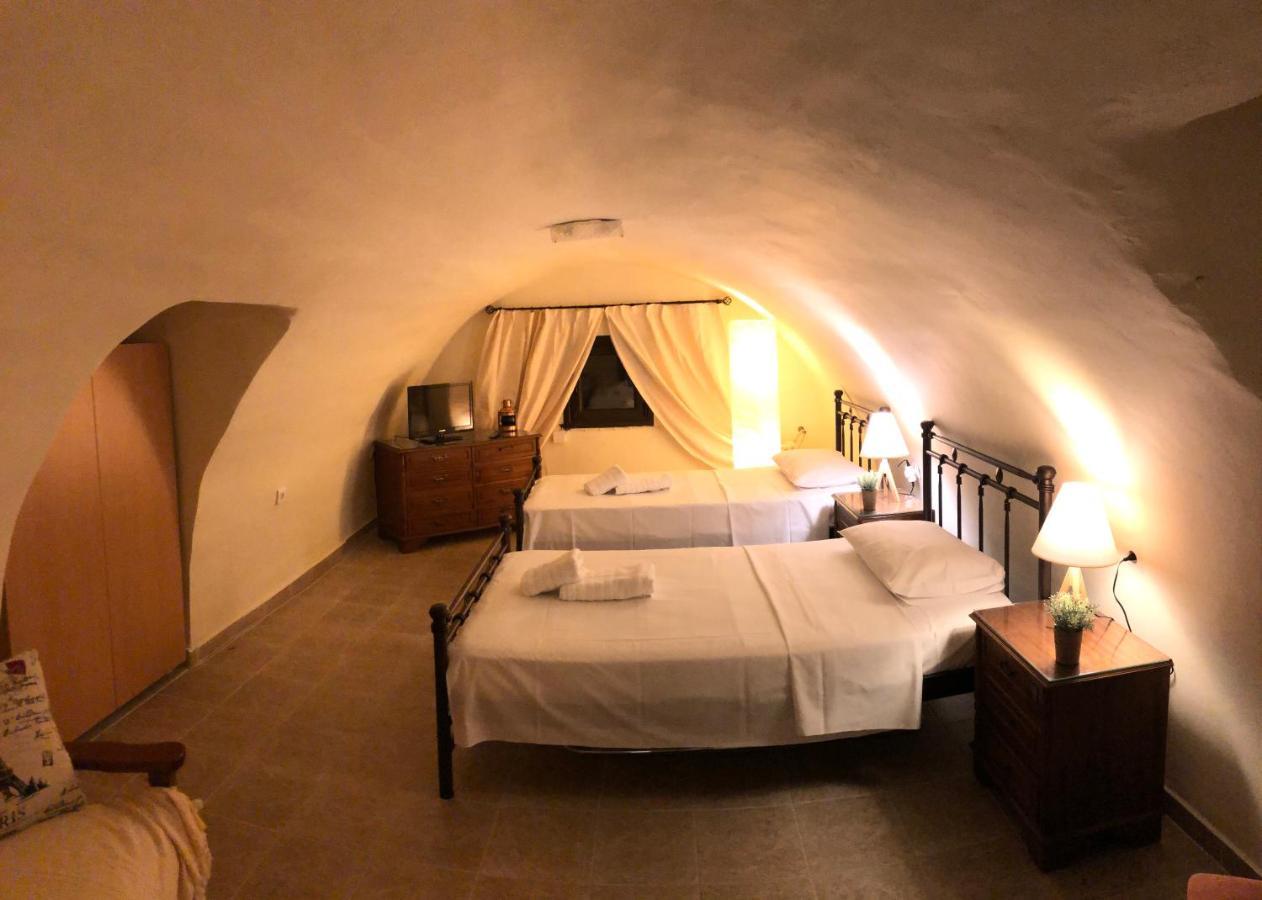 Апартаменти Kamares Cave House 3 Alika Екстер'єр фото