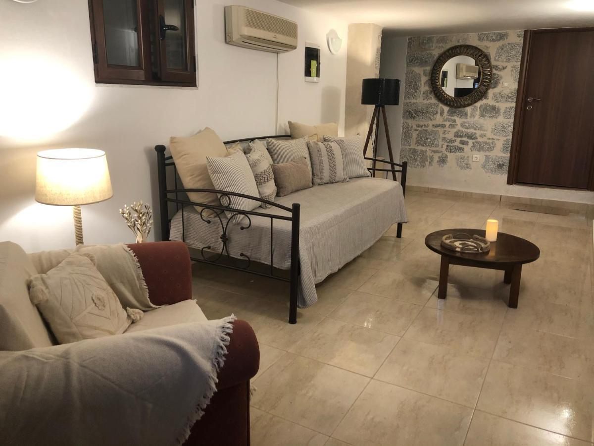 Апартаменти Kamares Cave House 3 Alika Екстер'єр фото